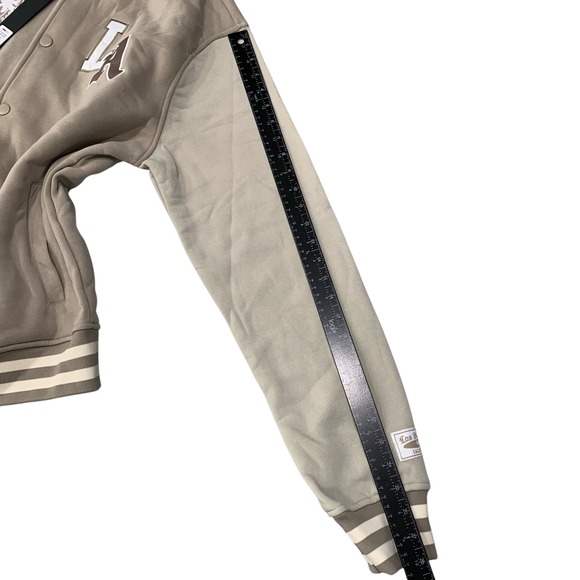 Fashion Nova Men LA Palm Tree Varsity Jacket Tan Letterman CKMG340F Large NWT - Picture 11 of 11